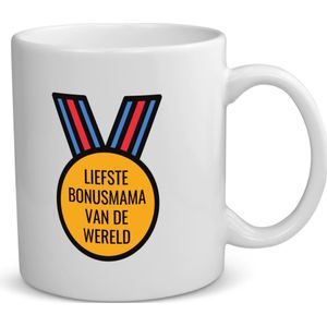 Akyol - liefste bonusmama van de wereld koffiemok - theemok - Mama - de liefste bonusmoeder - moeder cadeautjes - moederdag - verjaardagscadeau - verjaardag - cadeau - geschenk - kado - gift - moeder artikelen - 350 ML inhoud