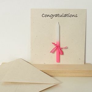 Luna-Leena duurzame wenskaart set met roze kaarsje - “Congratulations” - eco papier - handgemaakt in Nepal - bruiloft - liefde - vriendschap - babyshower - kaart met kaars - jubileum - geboorte - ik denk aan je - gefeliciteerd