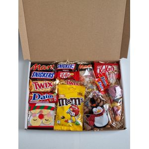 Snack Snoep Pakket Box - brievenbus cadeau - brievenbusdoos - Kerstcadeau - chocolade cadeau - kerstpakket - eten