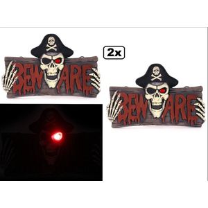 2x Bord BEWARE met piraat skelet met licht - Horror Halloween griezel thema feest