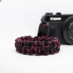 Dutch Cord | Camera Polsriem | Camera Polsband | Camera Wrist Strap | The Electric Shock Pink Strap