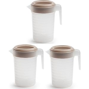3x stuks waterkan/sapkan transparant/taupe met deksel 1 liter kunststofï¿½- Smalle schenkkan die in de koelkastdeur past