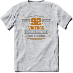 92 Jaar Legend T-Shirt | Goud - Zilver | Grappig Verjaardag Cadeau | Dames - Heren | - Licht Grijs - Gemaleerd - L
