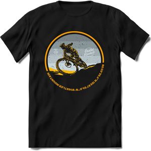 Pedal Pusher | TSK Studio Mountainbike kleding Sport T-Shirt | Lichtblauw - Geel | Heren / Dames | Perfect MTB Verjaardag Cadeau Shirt Maat 3XL