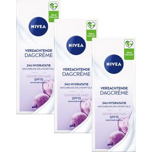 NIVEA Essentials Sensitive Dagcrème - Gevoelige huid - SPF 15 - Parfumvrij en pH-neutraal - Met zouthoutextract en druivenpitolie - 3 x 50 ml