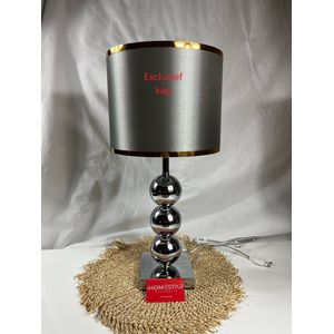 Homestar - Luxe Bol lamp - Zilver - Tafellamp - 3 Bollen - Vierkante Voet - Zonder kap