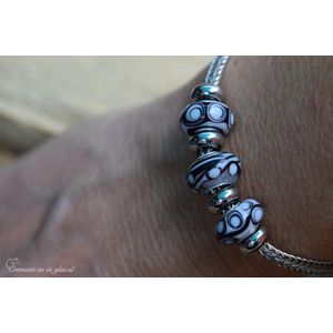 Urn-gedenk Armband Met Handgemaakte Crematie-as In Glas Bedel En Bijpassende Glasbedels Met Stoppers-op 3mm Rvs Armband-met Verlengsluiting- Assieraad