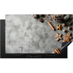 KitchenYeah® Inductie beschermer 95x55 cm - Winter - Kerst - Beton print - Dennenappels - Kookplaataccessoires - Afdekplaat voor kookplaat - Inductiebeschermer - Inductiemat - Inductieplaat mat - Keuken decoratie