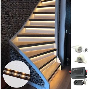 Trapverlichting led bewegingssensor set - Led strips 130 cm met warm wit licht - Set in zwart profiel voor max. 16 treden - Bedienen via dimmer