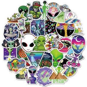 Winkrs | Coole Alien Stickers | 50 stuks | stickers voor op laptop, agenda, koffer, etc. | ET, Ruimte, Psychedelica