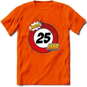 25 Jaar Hoera Verkeersbord T-Shirt | Grappig Verjaardag Cadeau | Dames - Heren | - Oranje - 3XL