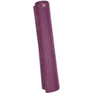 Manduka eKO - yoga mat - 180 cm x 61 cm, 0,5 cm dik - Acai / Donker Paars - Yogamat is 1 mm dikker dan de eKOlite yoga mat en zorgt hiermee voor meer veerkracht en extra comfort.
