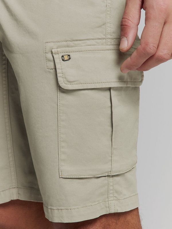 Cargo short