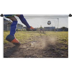 Wandkleed Voetbal - Jongen schiet op doel Wandkleed katoen 180x120 cm - Wandtapijt met foto XXL / Groot formaat!