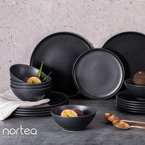 Scandinavisch design, aardewerk serviesset voor 6 personen in mat zwart, 100% in Europa gemaakt, moderne en duurzame 18-delige bordenset