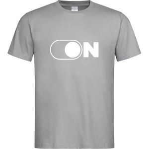 Grijs T-Shirt met “ On Button “ print Wit  Size XL