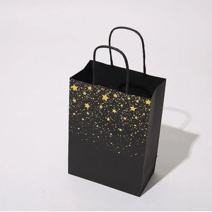 Papieren Tasjes Sterren - 5 stuks - Uitdeel Tasjes - Black Gold - Zwart Goud - Feest - Bruiloft - Chique - Gift Tasjes - Cadeau Tasjes - Kinderfeestje Tasjes - Gift Bag - Kado Tasjes - Uitdeel Zakjes - Luxe Gift Bags - Cadeau - Tasje Met Handvat