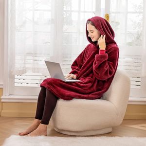 Hoodie deken met mouwen en capuchon, knuffeltrui-deken, oversized, voor dames, knuffeldeken met mouwen als cadeau voor je vrouw, vriendin, moeder, rood