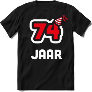 74 Jaar Feest kado T-Shirt Heren / Dames - Perfect Verjaardag Cadeau Shirt - Wit / Rood - Maat S