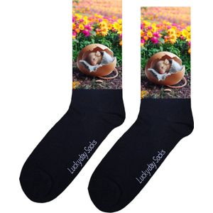 Muis - Opkikker - Grappige sokken - Valentijn cadeau - Verjaardag cadeau - Sint cadeau - Leuke sokken - Ei - Leuk cadeau - Vrolijke sokken - Cadeautje - Grappig cadeau - Kerstsokken - Vaderdag - Moederdag - Bloemveld - Socks maken Happy - 37-44