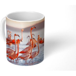Mok - Koffiemok - Flamingo - Dieren - Water - Roze - Mokken - 350 ML - Beker - Koffiemokken - Theemok