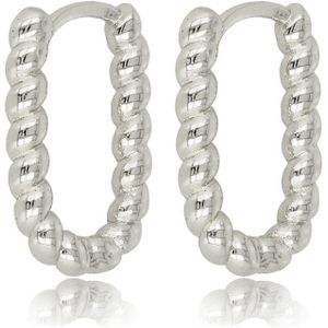 My Bendel Edelstalen oorring 18mm x 2,5mm - Chique zilverkleurige twisted oorring van 18x2,5 mm breed - Met luxe cadeauverpakking