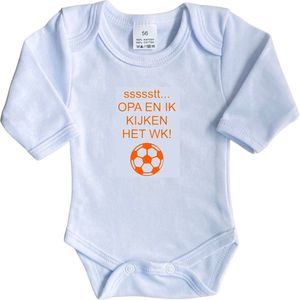 La Petite Couronne Romper Lange Mouw ""ssssstt... Opa en ik kijken het WK"" Unisex Katoen Wit/oranje Maat 56