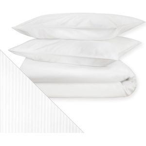 Dream Sheets - Nederlands fabricaat luxe Dekbedovertrek (set) - 2 persoons - 240x200/250cm - Katoen Satijn - Wit Gestreept - 4mm - Luxe geschenkverpakking