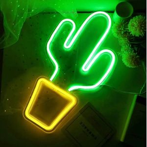 ZoeZo - Neon Wandlamp Cactus - LED - Inclusief 2 ophanghaakjes - Neon Verlichting - Sfeerverlichting - Led lamp - Cactus - Neonlicht - Neon lamp