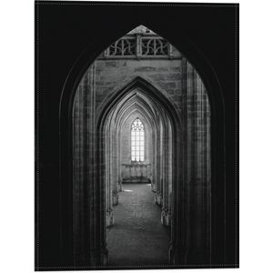 WallClassics - Vlag - Donkere Gang in een Kerk - Zwart Wit - 30x40 cm Foto op Polyester Vlag