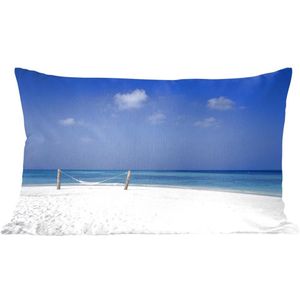 Sierkussens - Kussen - Een wit strand met een hangmat bij de Maldiven - 50x30 cm - Kussen van katoen