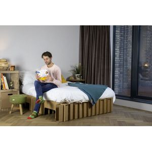 Kartonnen Boog Bed - Matras: 200 x 220 cm (220x200x30 cm bed: 206 x 215cm) - Extra lang bed - Kartonnen meubels - Bedbodem - KarTent