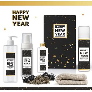 Geschenkset ""Happy New Year"" - 5 Producten - 770 gram | Luxe cadeauset voor hem - Wellness set - Giftset gelukkig Nieuwjaar man - Nieuw Jaar - 2024 - Eindejaar geschenk - Pakket fijne Jaarwisseling - Oud & Nieuw cadeau