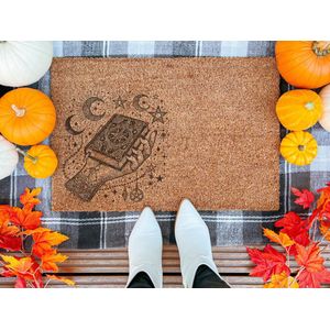 Witchy | 60x40 cm | Nieuwe huis cadeau | Ingangsmat | Deurmat met stijl | Verhuizing cadeau | Praktisch & trendy | Perfect voor binnenkomst | Cadeau voor nieuwe woning