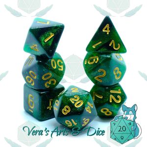 Polyset Dice | Dobbelstenen - Set Van 7 Stuks - Groen Zwart Glitters Transparant Doorzichtig Goud| Voor D&D en Andere Rollenspellen | Plastic Dobbelstenen Set voor Dungeons and Dragons | Polyhedral Dice Set | Mooie Zwarte Velvet Dice Bag voor 3 Sets