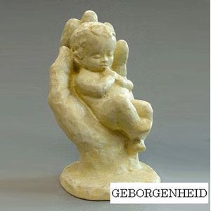 Parastone beeldje baby in hand - Geborgenheid - ivoor - 1226.50 - 10 cm hoog