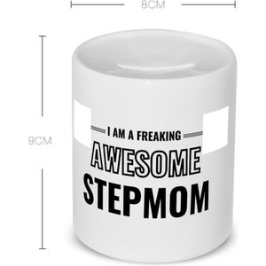 Akyol - i am a freaking awesome stepmom Spaarpot - Mama - de meest geweldigste stiefmoeder - moeder cadeautjes - moederdag - verjaardagscadeau - verjaardag - cadeau - geschenk - kado - gift - moeder artikelen - 350 ML inhoud