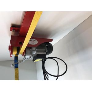 Electrische Fietslift rood met gele hijsbanden  125kg met CE-Keur certificering