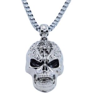 Skull bedel met ketting 60cm. Doodskop met hals ketting. Bewerkte schedel hanger met ketting.