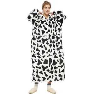 Koeien hoodie blanket - Extra Lang 120cm - fleece deken met mouwen en capuchon – Oversized hoodie deken met mouwen – Fleece deken – Fleece TV deken – Plaid met mouwen – Warm & zacht – Fleece poncho - koe - Badrock