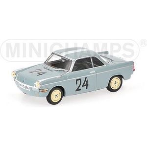 De 1:43 Diecast Modelcar van de BMW 700 Sport # 6 Winnaar 12H Hockenheim 1960.De dirvers waren Stuck en Greger.This schaalmodel is beperkt door 504 stuks. De fabrikant is Minichamps.Dit model is alleen online beschikbaar