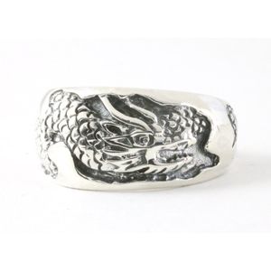 Zware zilveren ring met draak - maat 18