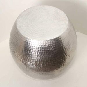 Oosterse aluminium bijzettafel Mohan met hamerslag-look | Marokkaanse kruk
