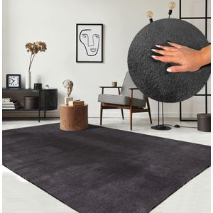 Karpet24 Loft modern pluizig laagpolig tapijt 140x200 cm ovaal antislip onderkant, wasbaar tot 30 graden, heerlijk zacht, bontlook, antraciet