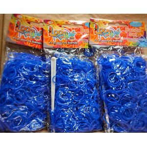 3 zakjes Loombandjes Loom Twister neon blauw 3 x 600 bandjes inclusief haakjes en tools