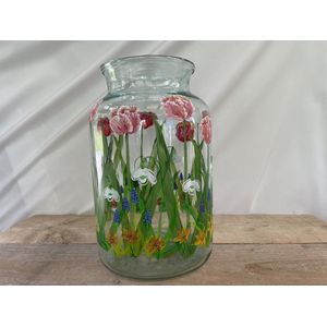 Handbeschilderde design vaas met tulpen op glas