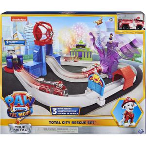 PAW Patrol De Film True Metal - Red Avonturenstad Racebaan - Marshall-voertuig - Schaal 1:55