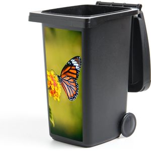 Container sticker Vlinder - Insecten - Bloemen - Geel - 38x80 cm - Kliko sticker
