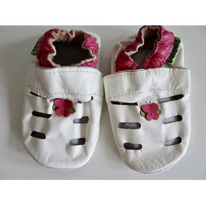 Babyslofjes, sandaaltjes wit van I-Wawa maat L (14 cm)