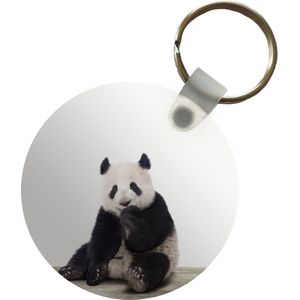 Sleutelhanger - Baby Panda - Panda jong - Pandabeertje - Kinderen - Jongens - Meisjes - Plastic - Rond - Uitdeelcadeautjes - Sinterklaas cadeautjes - Uitdeelcadeautjes voor kinderen - Schoencadeautjes - Kleine cadeautjes
